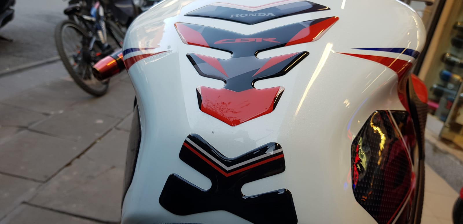 Honda Cb 650F-Cbr 650F Özel Red Black Tank Pad