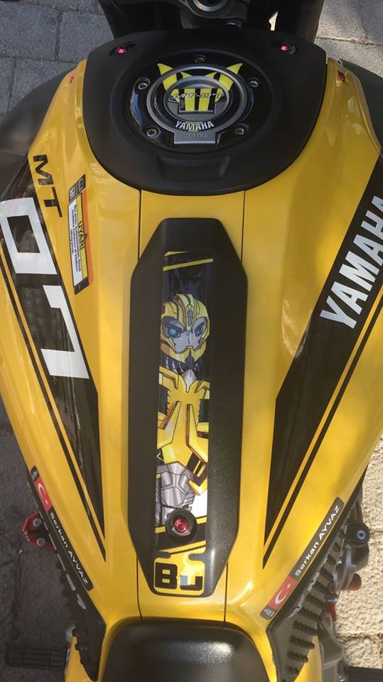 Yamaha Mt 07 Sarılı Özel Tank Pad Seti