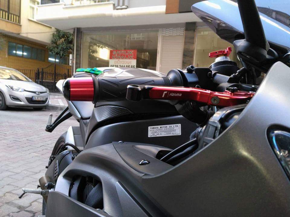 Yamaha R6 2006-2016 Rizoma Manet [ Mat Seri ]