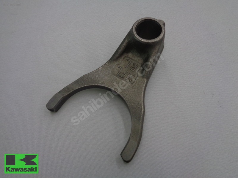08-16 CBR 1000 RR VİTES HİLALİ CBR 1000RR VİTES ÇATALI ORIJINAL