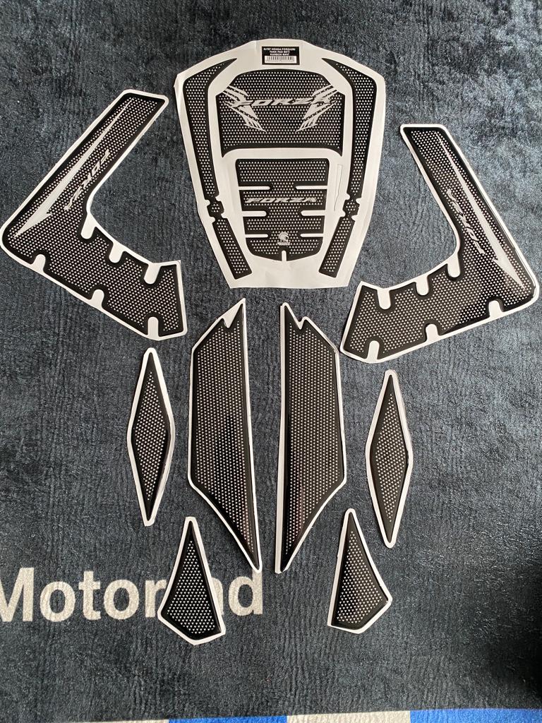 Honda forza 250 tankped seti 