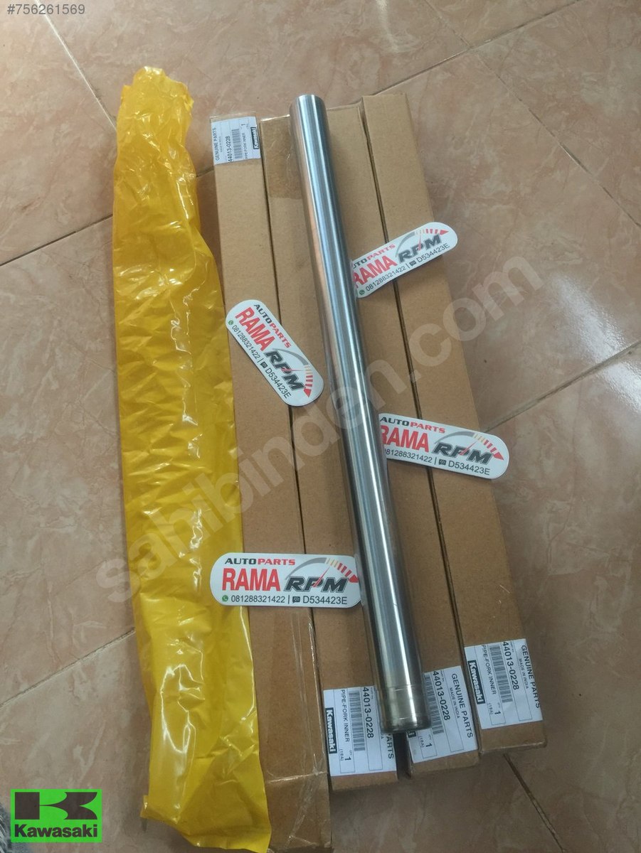 Z 250 SL ÖN TAKIM BORUSU Z 250SL ÖN TAKIM BORUSU İÇ MİLLER SIFIR ORIJINAL 