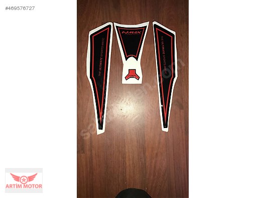 Yamaha Nmax Red Black Özel Tank Pad