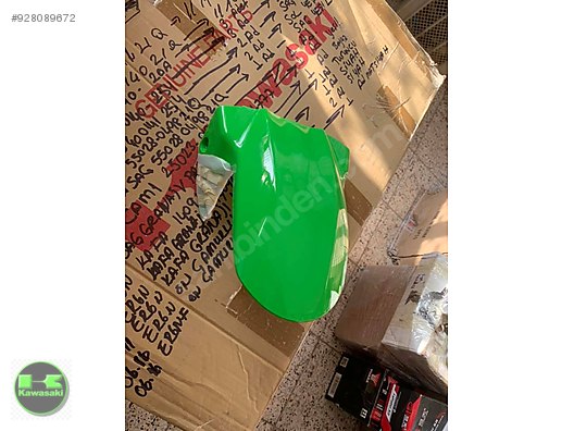 09-11 kawasaki er6 ön çamurluk sıfır orıjınal yeşil renk er 6 f sıfır orıjınal 