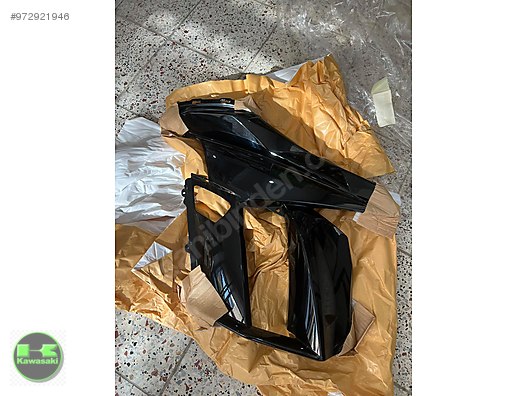11-16 kawasaki z 1000 sx sol grenaj düz siyah renk sıfır orıjınal  55028-0386-h8  syf 115