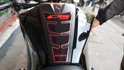 Honda Cb 250R Özel Tank Pad Red Black