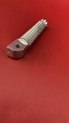 Yamaha r25 sağ ön basamak