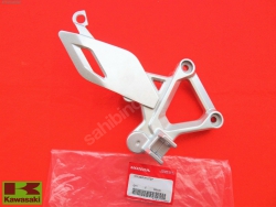 11-17 CBR 125 SAĞ BRAKET SIFIR ORIJINAL