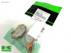 KLE 500 ÖN FREN BALATASI ZZR 250 ÖN FREN BALATASI ORIJINAL FOTOLAR TEMSILIDIR KAWASAKİ GUNCEL SATIŞ FİYATI 420 TL DİR PARÇA KODU 43082-1116 INDIRIMLI SATIŞ FİYATI 250 TL DİR URUN SIFIR ORIJINAL KAWASAKİ URUNDUR EBC BALATA FİYATINA ORIJINAL BALATA
