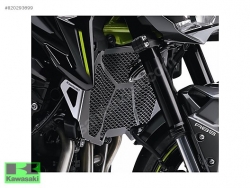 999940871 Z 900 RADYATÖR KORUMA Z900 RADYATÖR KORUMA ORIJINAL  URUN SIFIR ORIJINALDIR KAWASAKİ URUNDUR  GUNCEL SATIŞ FİYATI 1400 TL DİR  KAMPANYA FİYATI 750 TL DİR  STOK MIKTARI 3 ADET