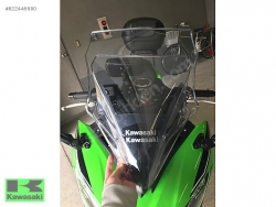 999940811 NİNJA 650 ÖN CAM TOURİNG LARGE NİNJA 650 ÖN CAM UZUN URUN SIFIR ORIJINALDIR KAWASAKİ GUNCEL SATIŞ FİYATI 1675 TL DİR KAMPANYA FİYATI 1250 TL DİR STOK MIKTARI 1 ADET