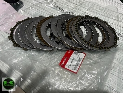 17-21 honda cbr 1000 rr debriyaj balatası set 1000rr debriyaj balatası ve sacları sıfır olup orıjınaldir