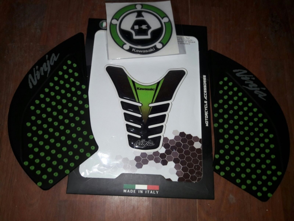 Kawasaki Ninja 250-300 Z-250 Z-300 Tank Pad Seti