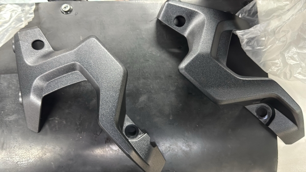 Yamaha Mt-07 sağ sol 18/20 Far kulağı