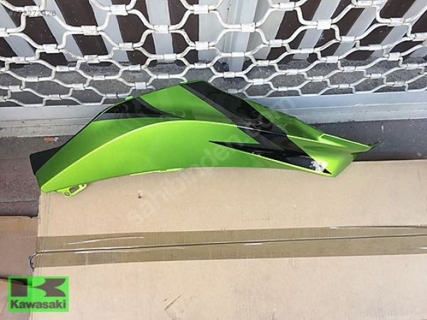 64300-MFJ-A40ZF CBR 600 RR SAĞ GRENAJ 600RR SAĞ GRANAJ ORIJINAL HONDA URUNDUR